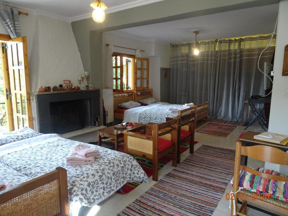 Отель Vitina'S Little House Экстерьер фото