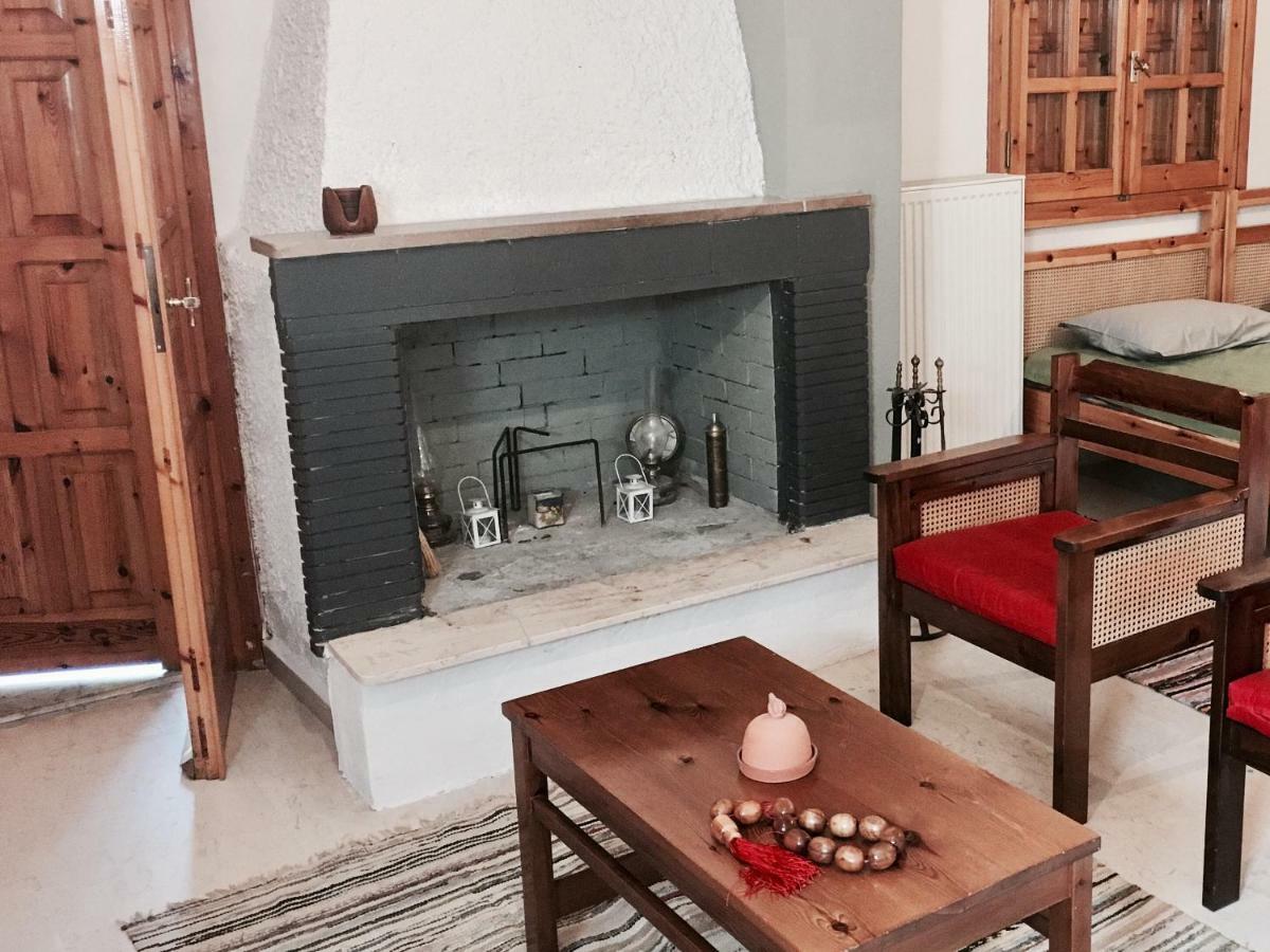 Отель Vitina'S Little House Экстерьер фото