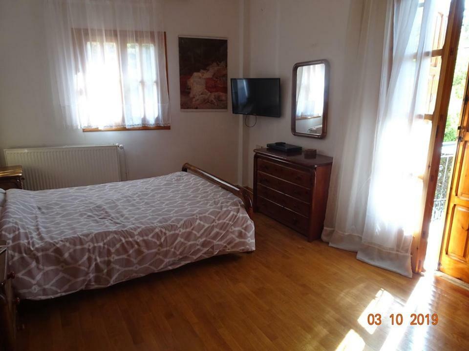 Отель Vitina'S Little House Экстерьер фото