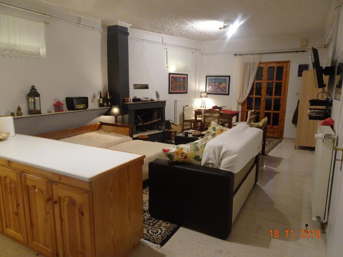 Отель Vitina'S Little House Экстерьер фото